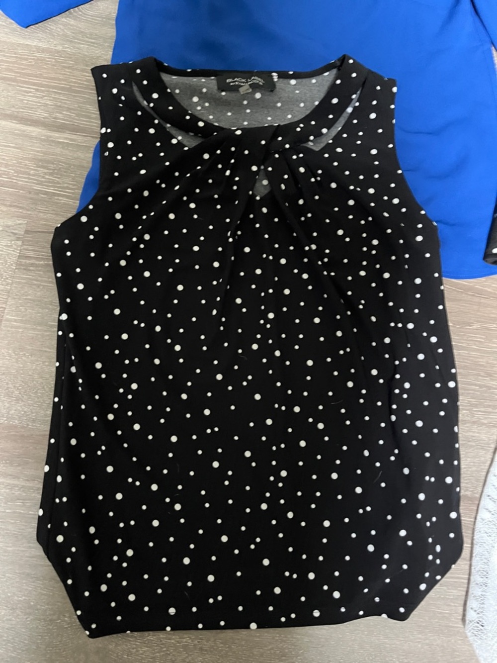 Women’s 4 blouse bundle size xs - Picture 2 of 11